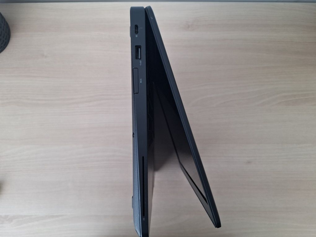 Ноутбук DELL 5480 14" intel i7-7600U ОЗУ 16 GB DDR4 128 GB SSD M2