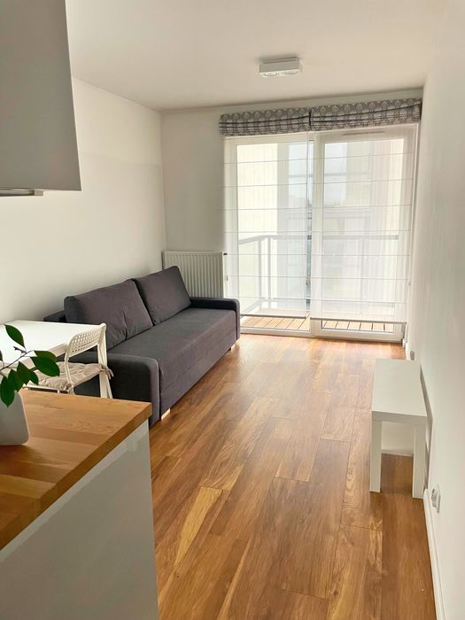 Klimatyzowana Kawalerka do wynajęcia 20m2 - Klecina, ul. Kościelna