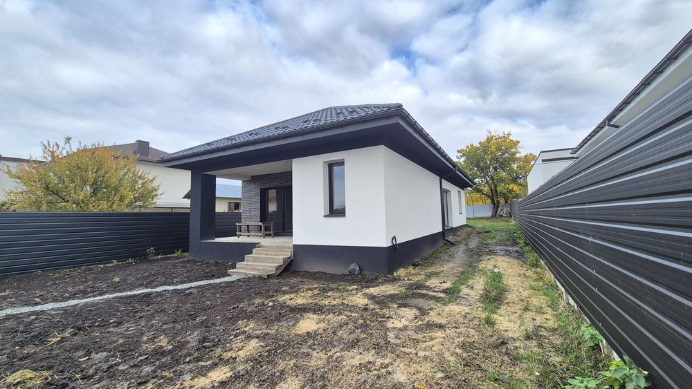 )( Продаж новобудови на 5 сотках землі