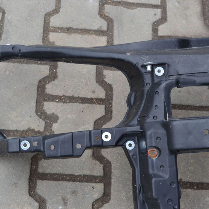 volkswagen polo iv 9n pas przedni wzmocnienie nowy nowe