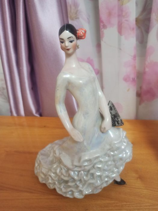 Статуетка порцелянова часів СССР. Кармен