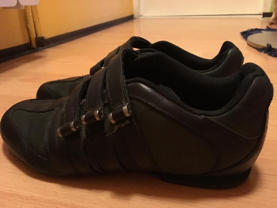 Buty adidas czarne sportowe 39 firmy Adidas uniseks