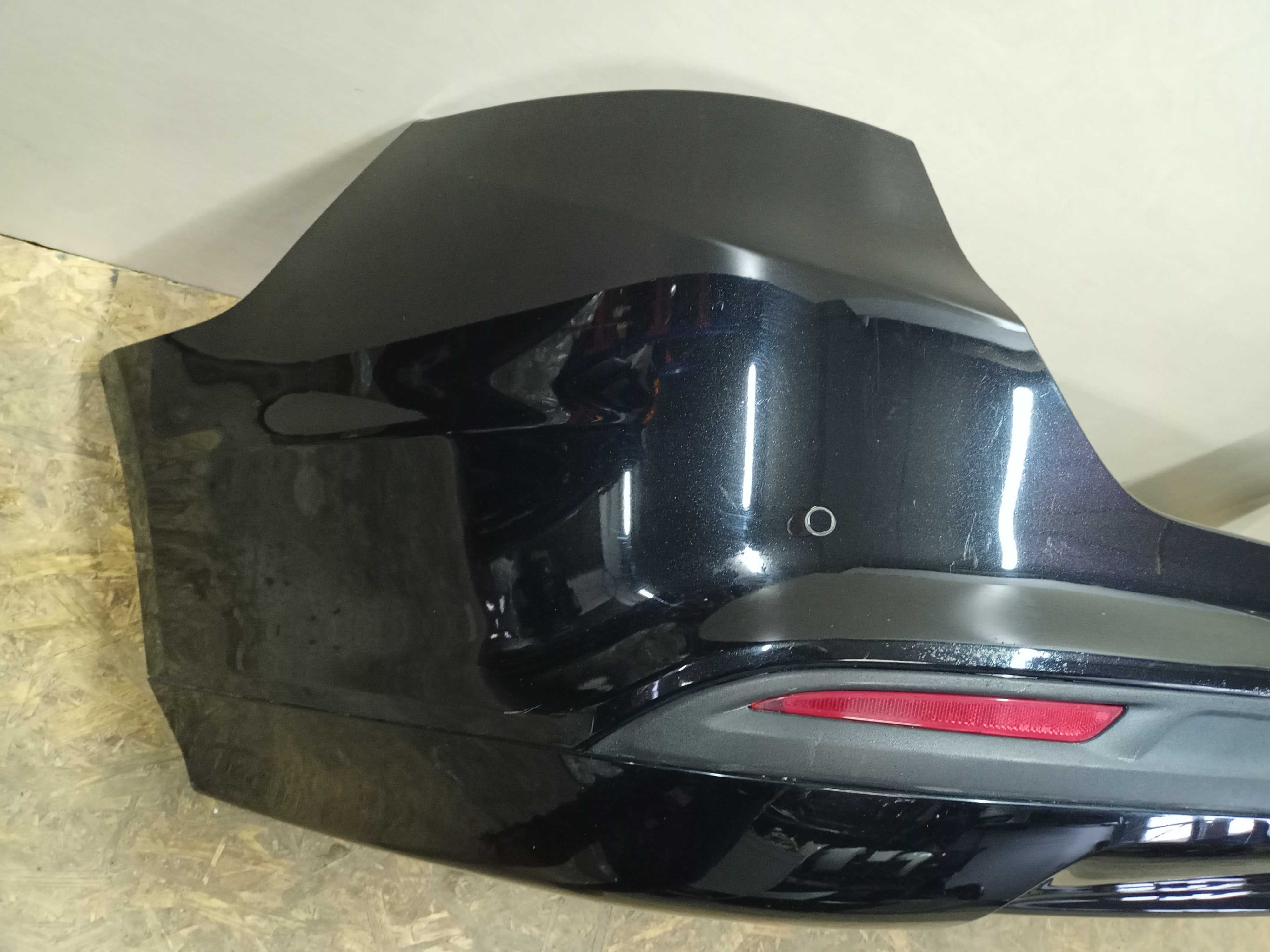 Ford Mondeo MK5 zderzak tył tylny sedan kompletny 4xPDC czarny