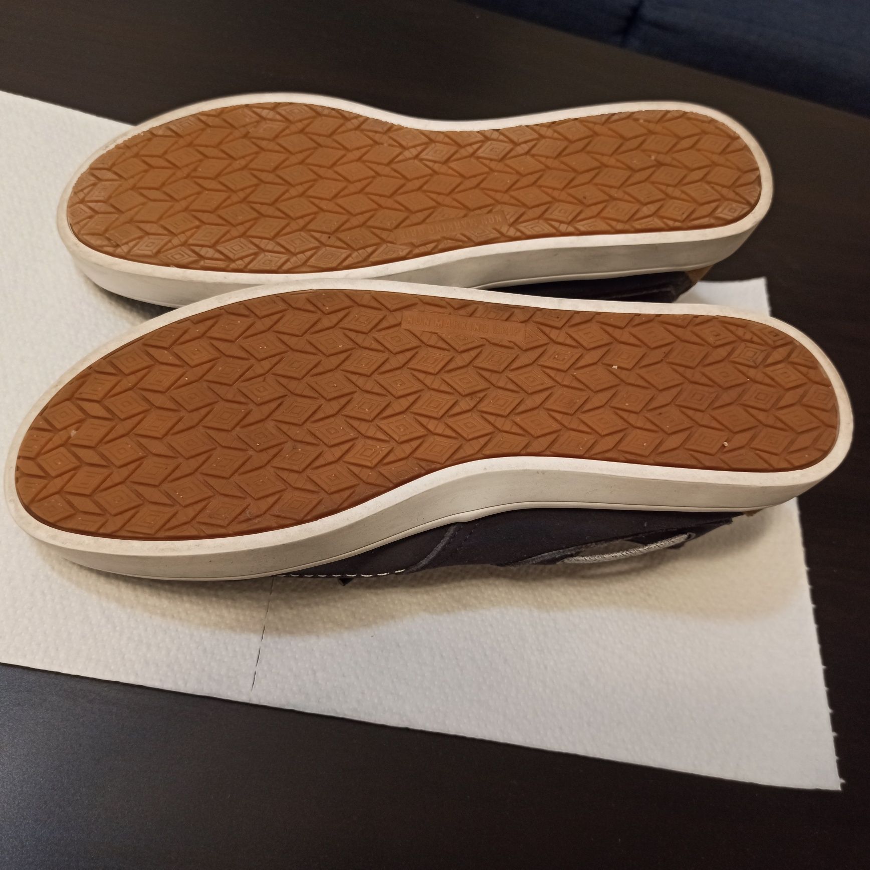 Buty żeglarskie mokasyny