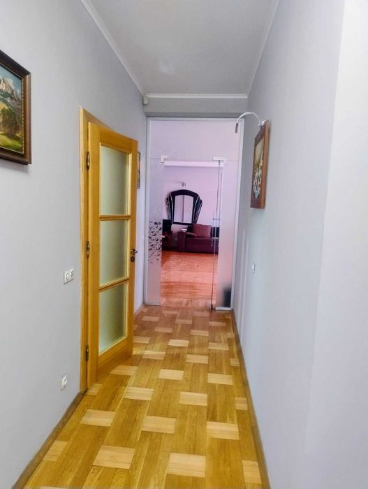 Продам простору 3-кімнатну квартиру  Аркадіївська Гоголя Центр 150кв.м