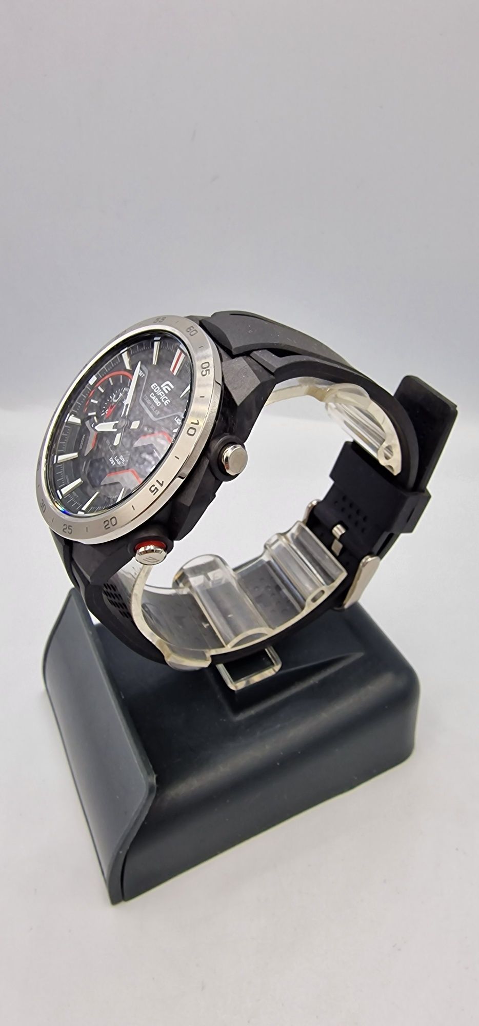 Casio Edifice Solar Windflow - Carbon - Bluetooth - ECB-2200P