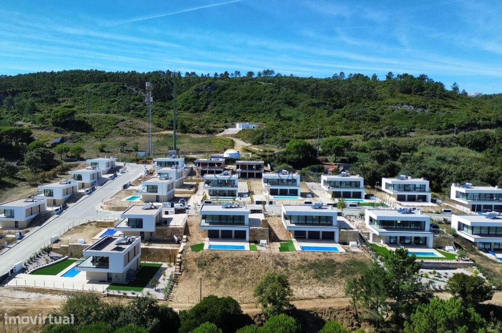 Moradia exclusiva a 2 minutos da praia do Salgado