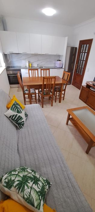Arrendar Apartamento T2 Frente Mar Quarteira