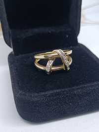 Nowoczesny pierścionek ze złota, złoto pr 585