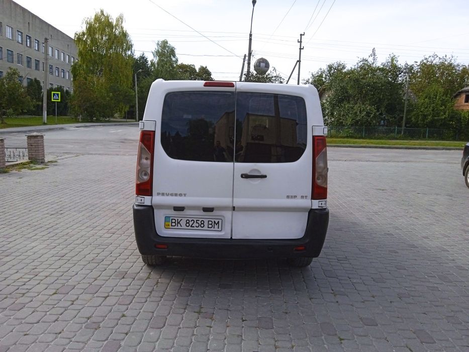 Peugeot Expert 2008р.9 місць