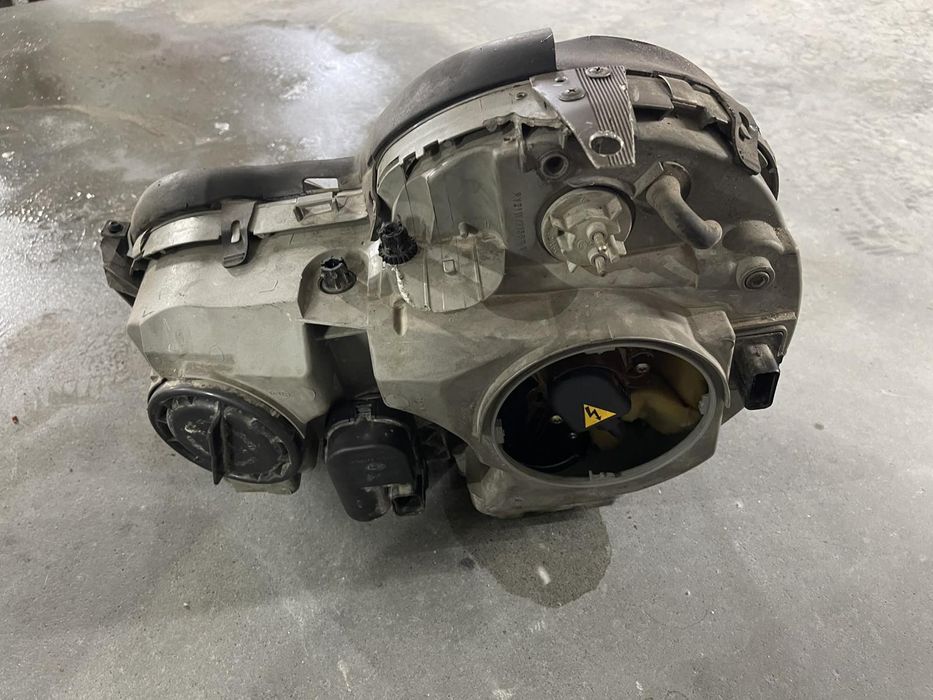 Фара права мерс 210 дорест