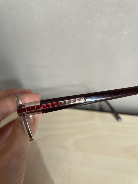 Окуляри для зору Prada,,Nina Ricci,Kylie Minogue…