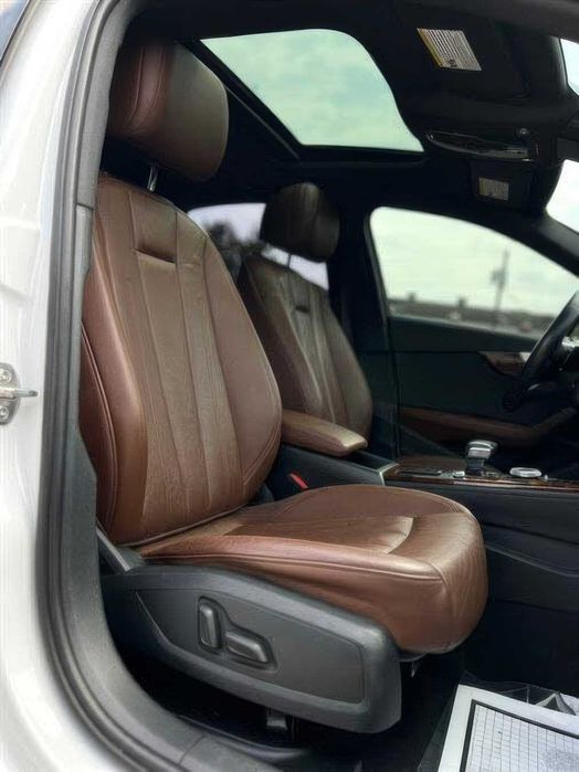 Audi A4 quattro Premium Plus      2019
