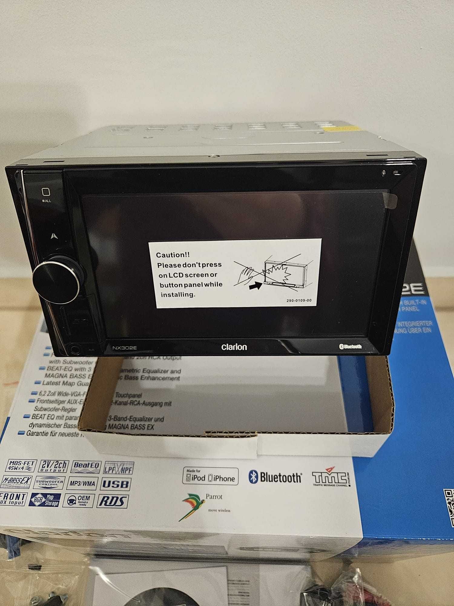 Radio samochodowe Clarion nx302e