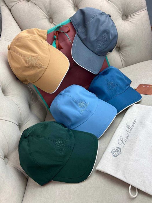 Голубая кепка Loro Piana кепка с вышивкой Лоро Пиана gu603