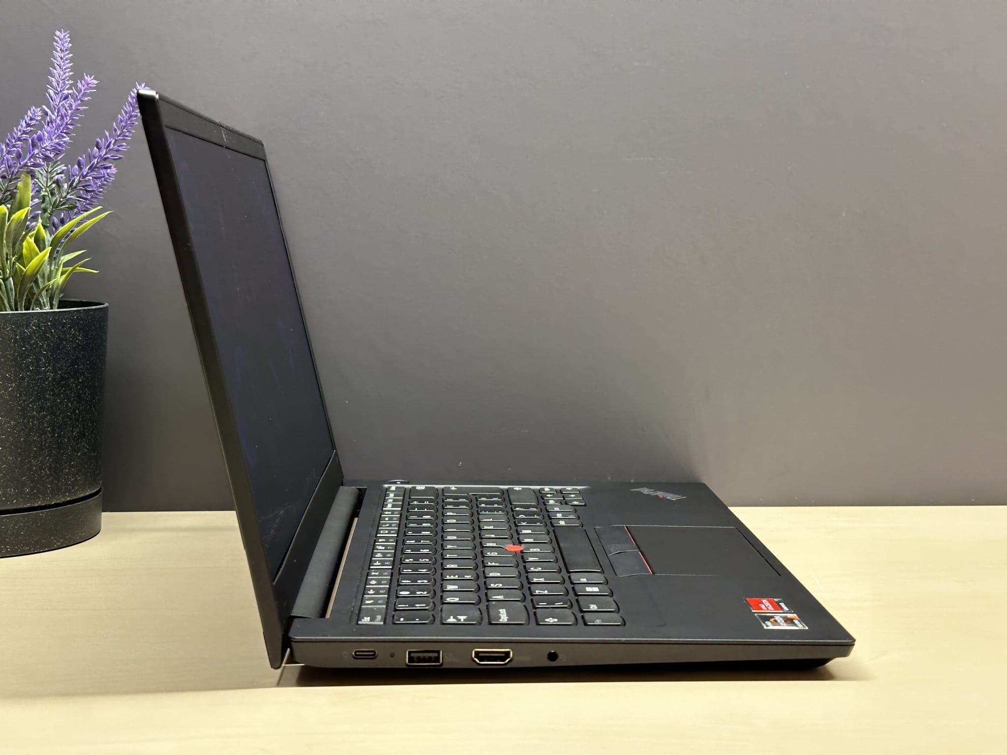 Laptop Lenovo ThinkPad E14 Gen 3 | Ryzen 3 5300U / FHD / 16GB / 512GB