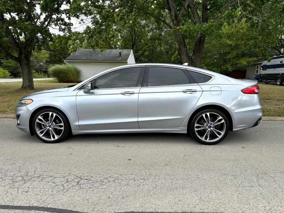 Ford Fusion      2020