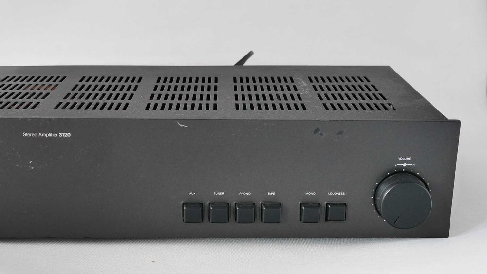 Wzmacniacz NAD 3120 czyli 3020 bez korekcji