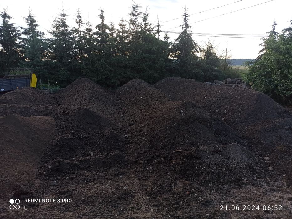 Humus Ziemia ogrodowa przesiana, czarnoziemem, obornik