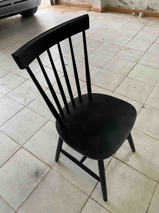 Cadeiras em madeira, lote de 2 unidades