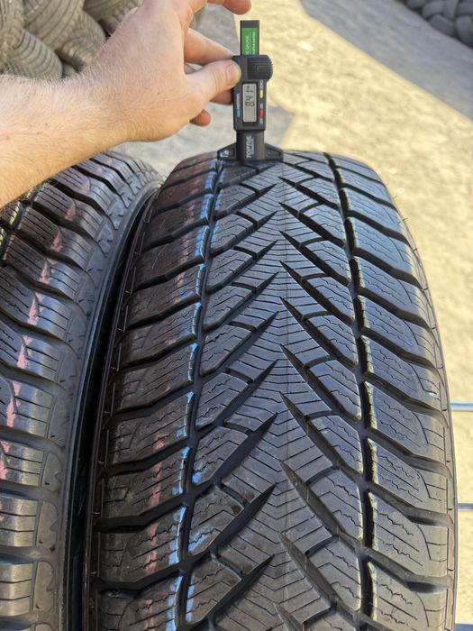 Шины Бу 245 60 R 18 Goodyear ultragrip ice SUV 4x4