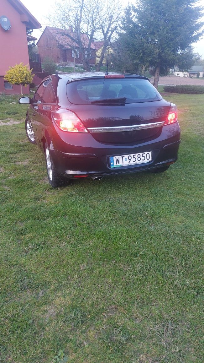 Opel Astra H GTC