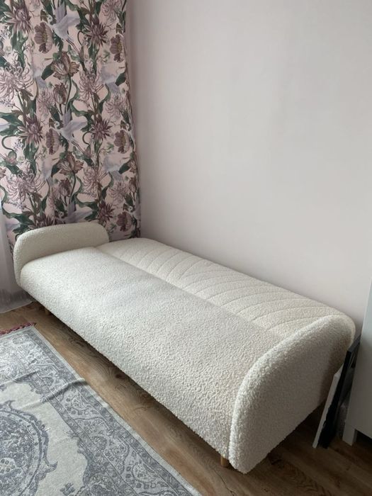 Kanapa boucle baranek z funkcją spania