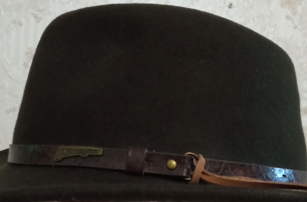 Винтажная  шляпа 58 размер.