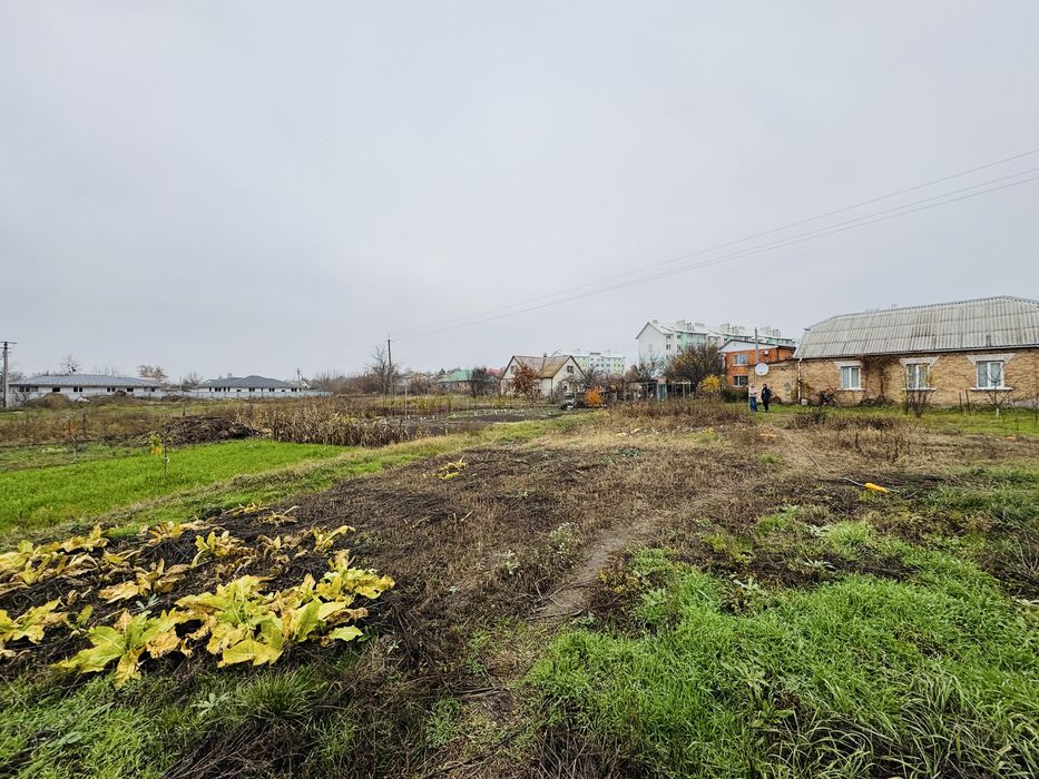 БЕЗ КОМІСІЇ, ділянка 32 сотки під забудову, вул. Володимирська