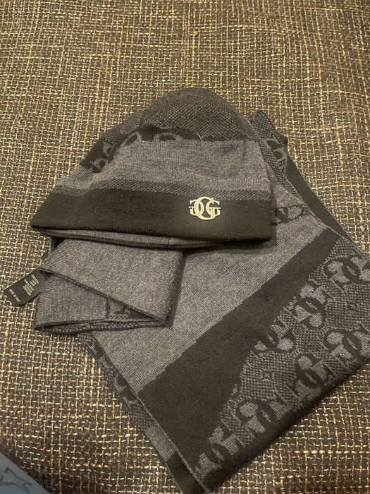 Guess шапка і шарф набір зимова