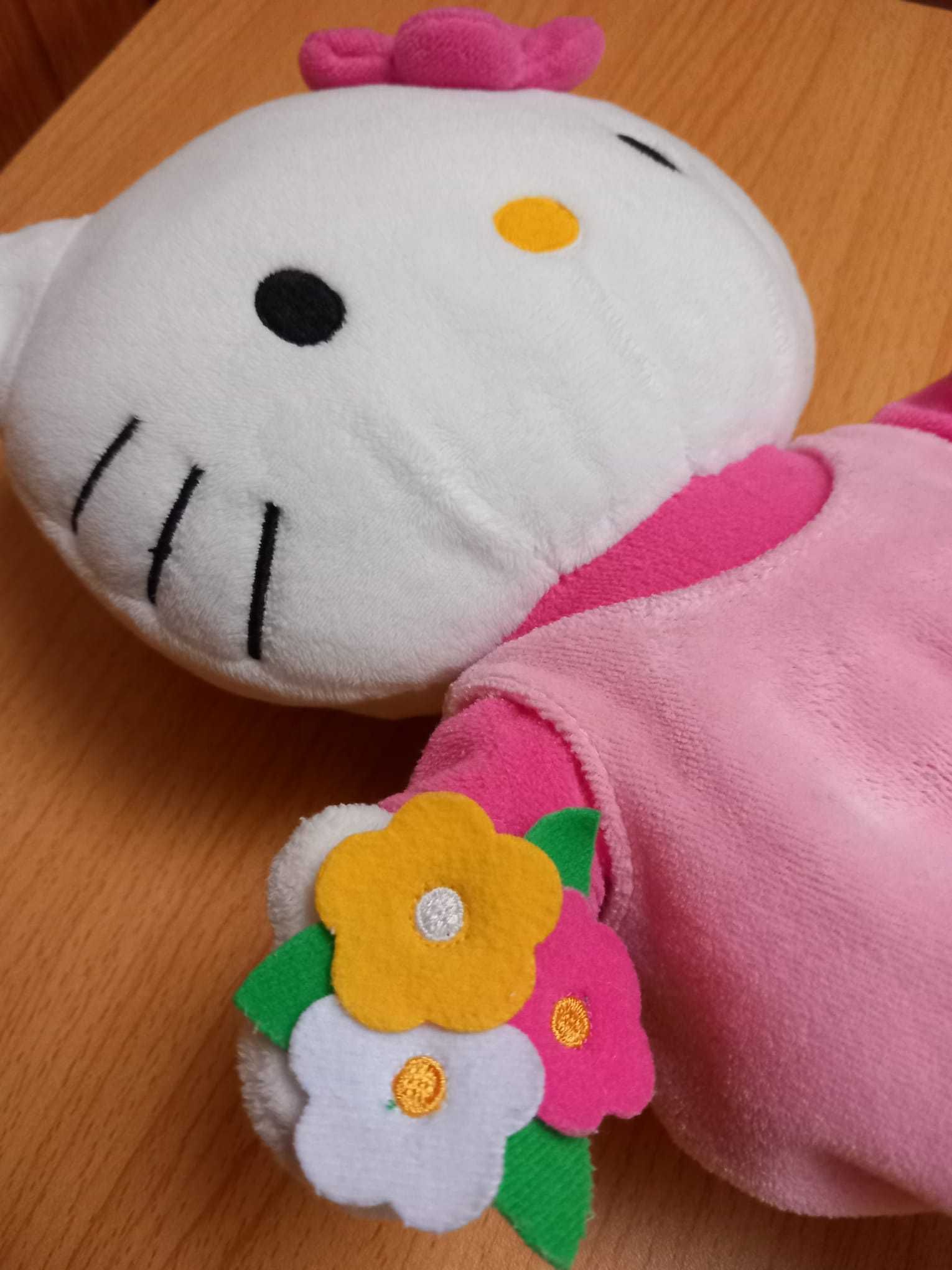 Peluche Hello Kitty, Sanrio
