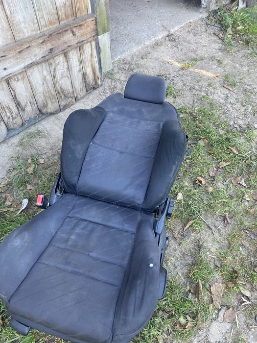 Dwa fotele przednie audi a3 8l 2000r.