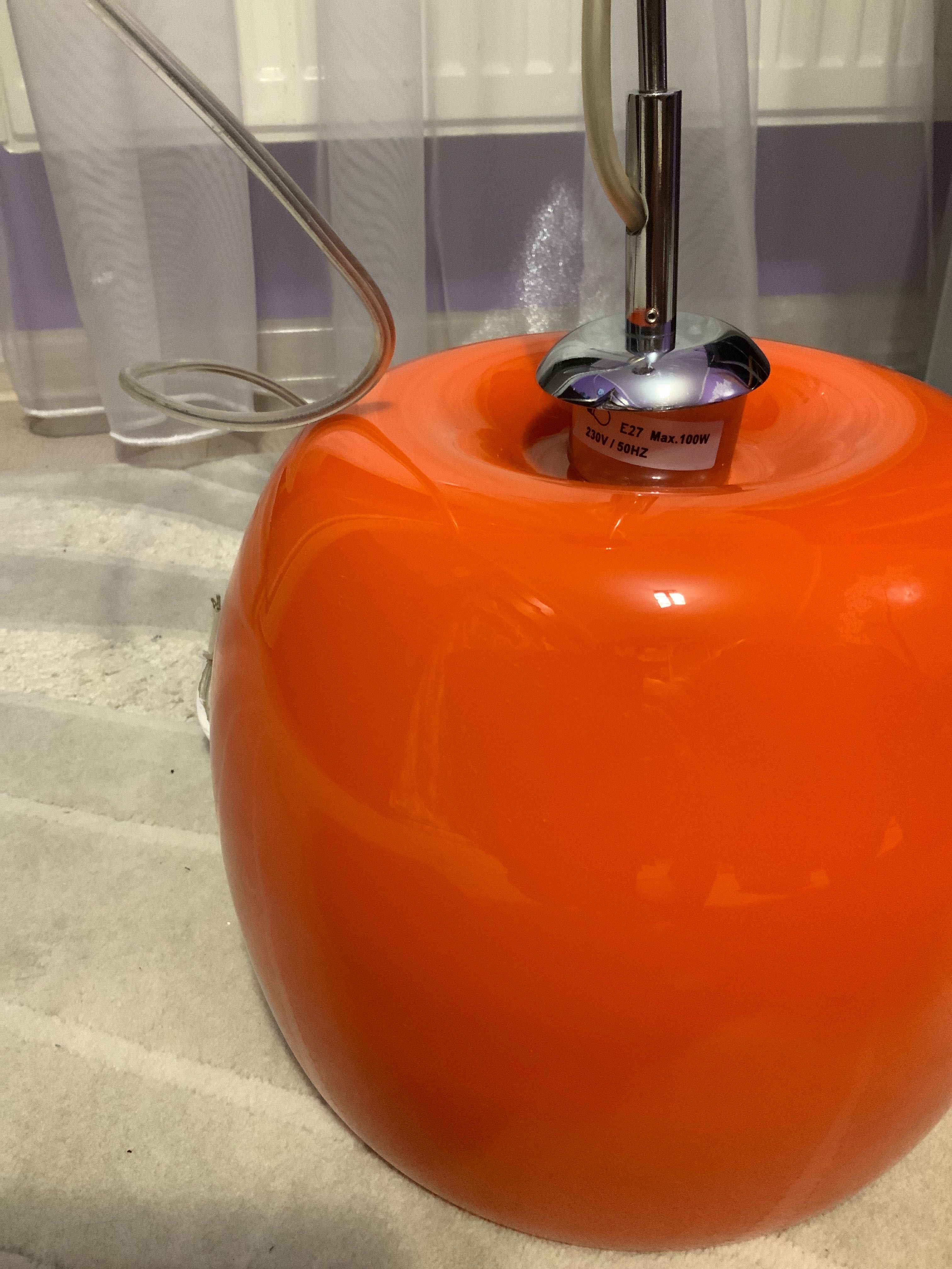 Лампа на кухню помаранчева