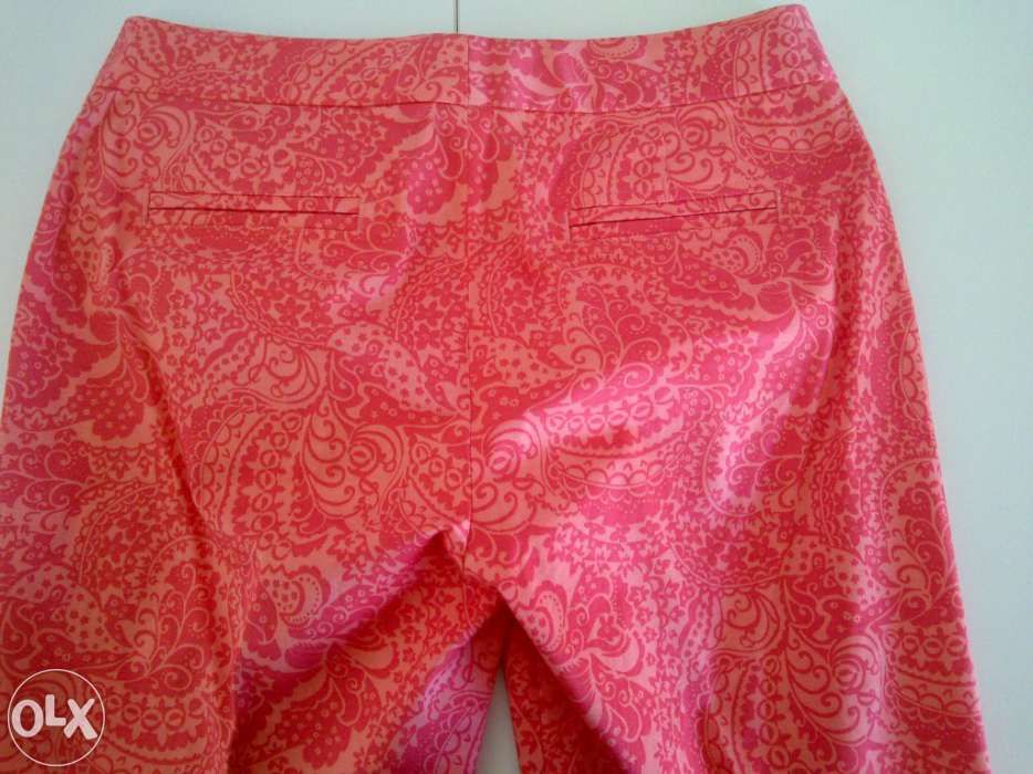 Calça capri tons salmão como nova