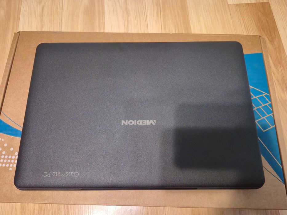 Nowy Laptop Medion E14409 i3 1005G1 4gb Ram 128gb SSD 14 Cal 2 lata GW