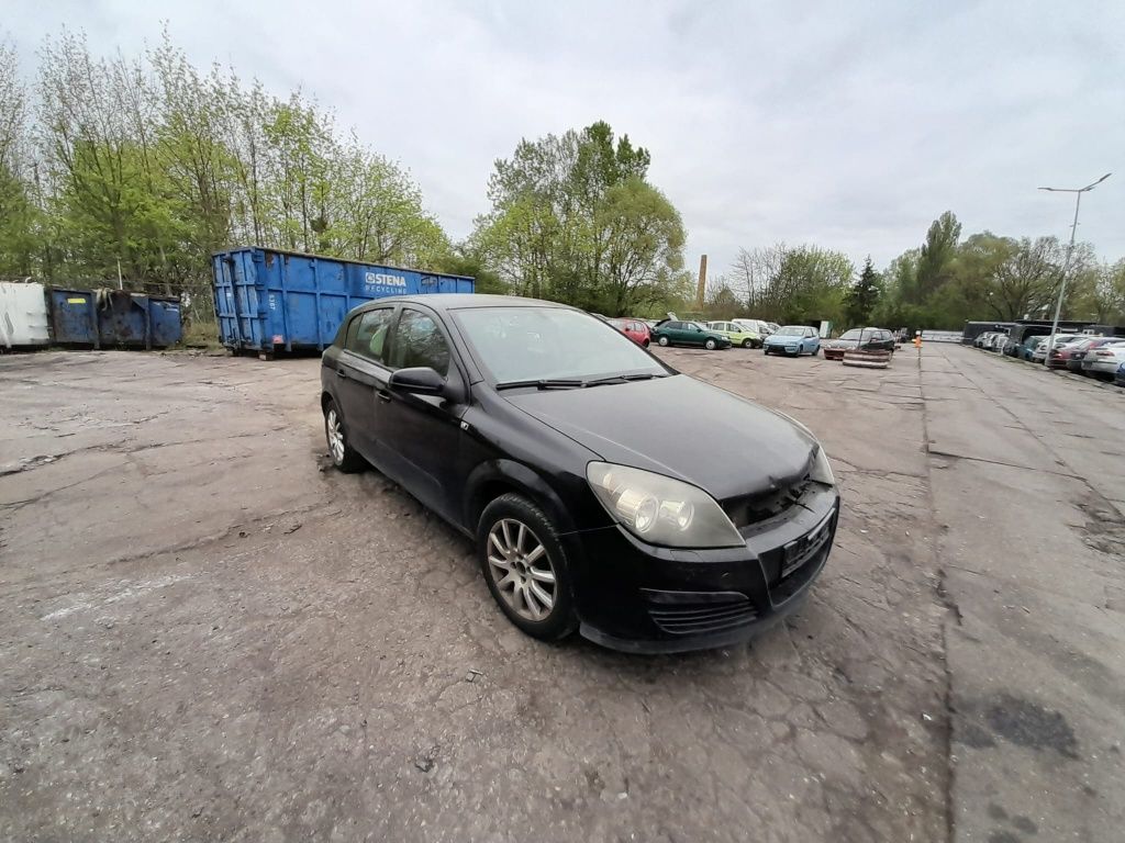 Opel Astra H 2004r. 1.6benzyna 77kW/105KM klapa tył 214/24