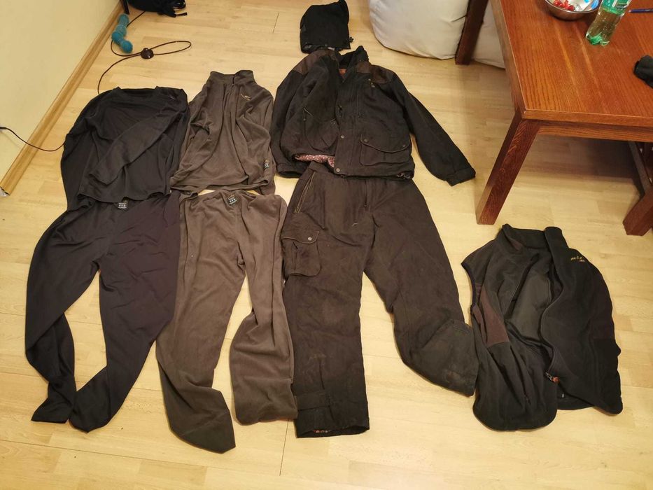 Komplet odzieży militarny