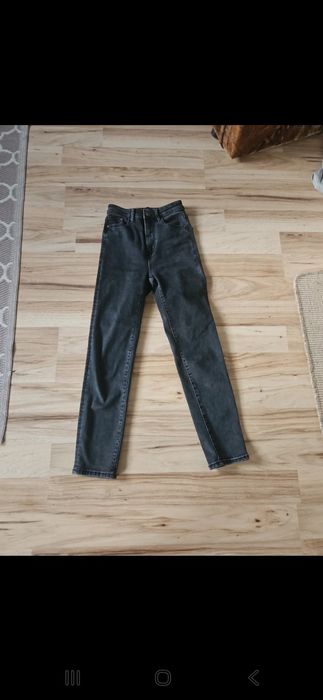 Spodnie jeansowe mom slim Stradivarious XS