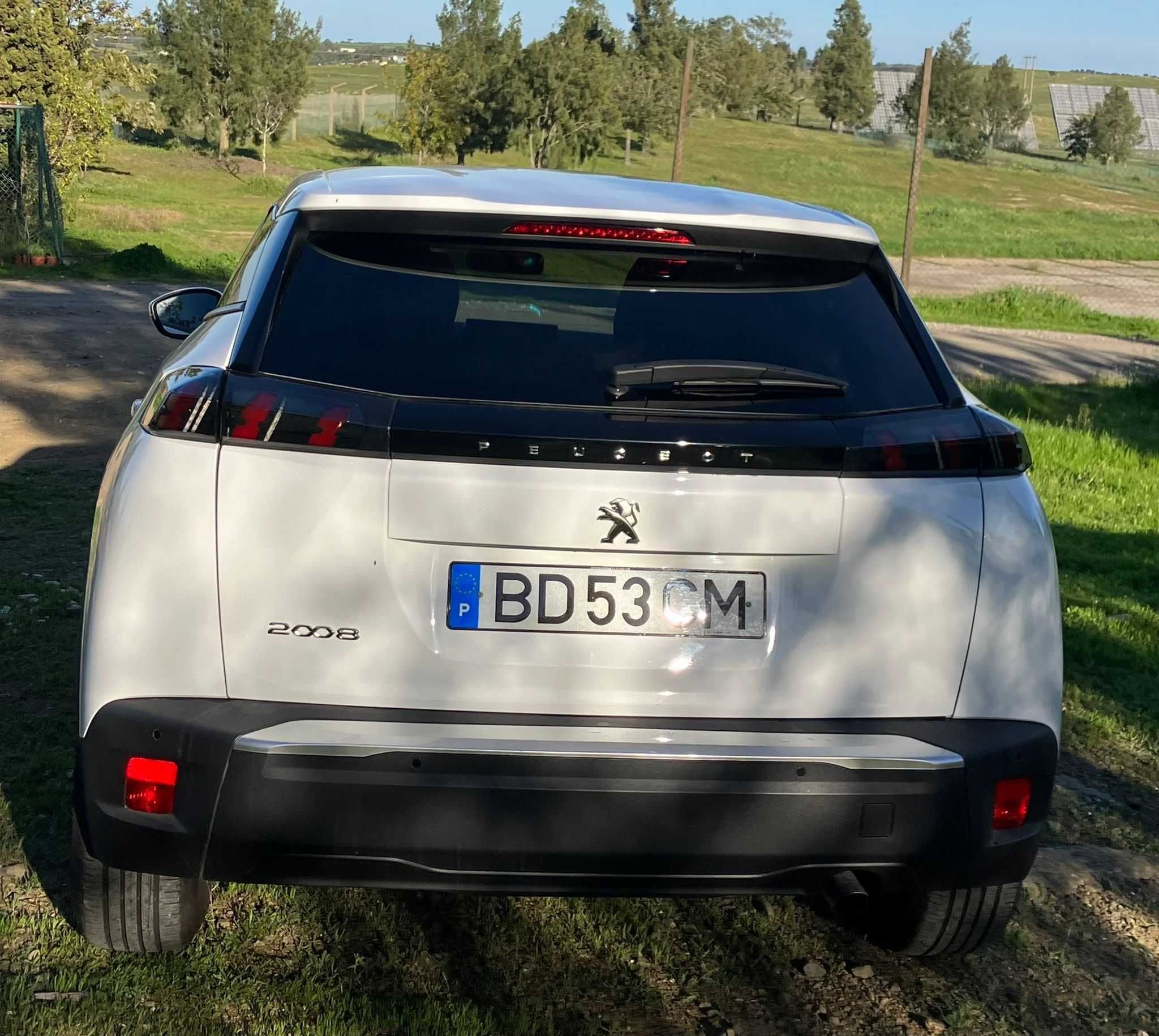 Peugeot 2008 Puretech ative como novo