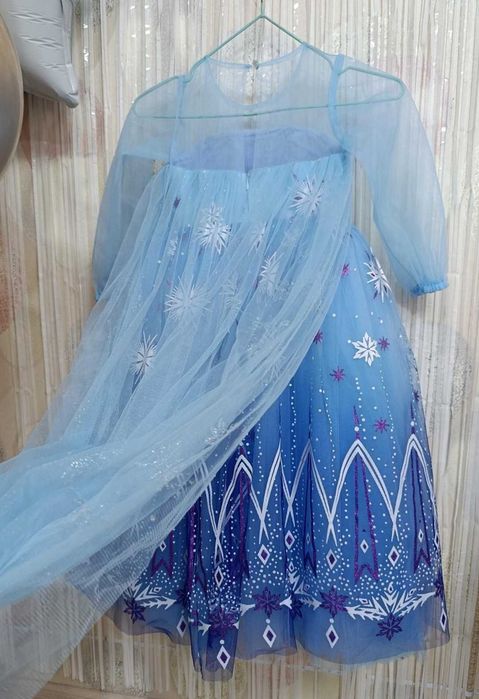 Платье нарядное Эльза Снежинка на девочку 110