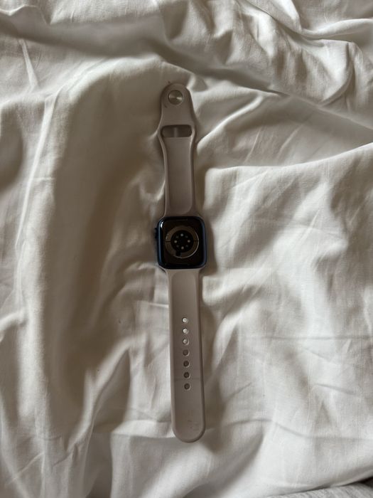 Apple Watch 7 (41mm)