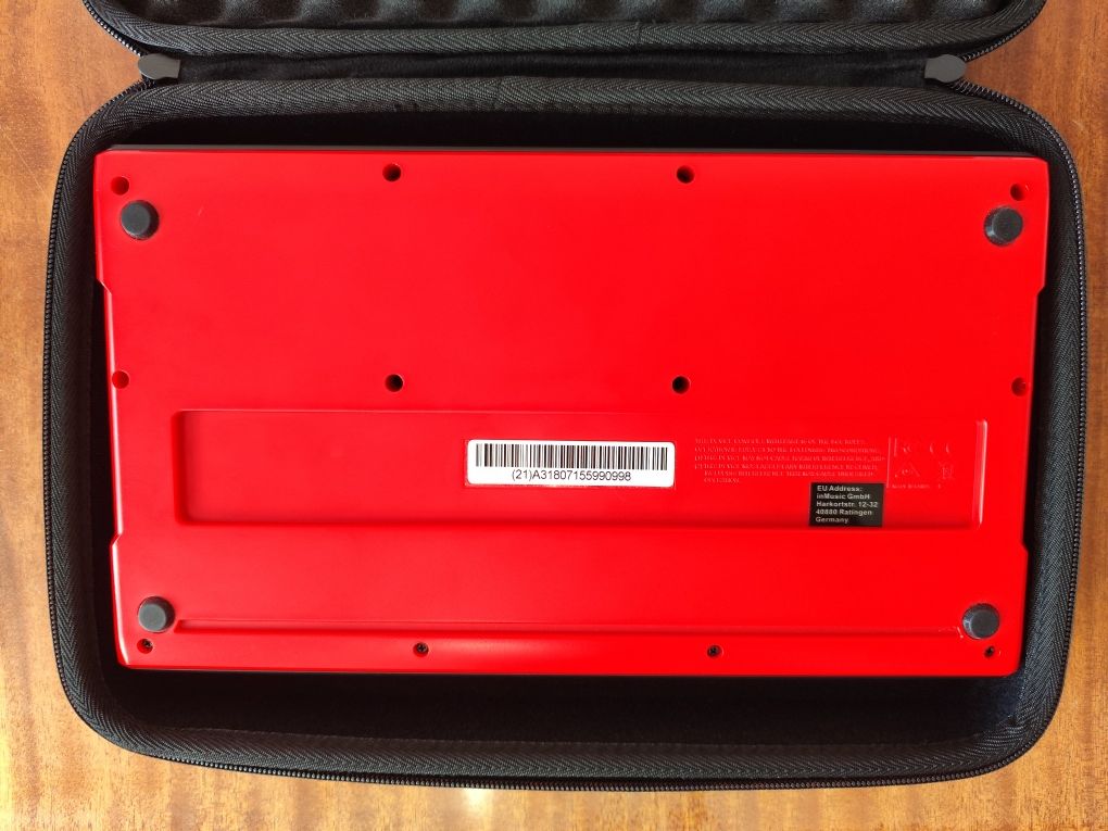 MIDI контроллер AKAI MPK mini 2 + кейс