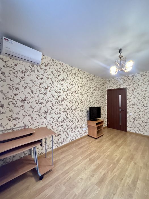 Оренда 1 к вул. Тираспольська  58 метро Сирец