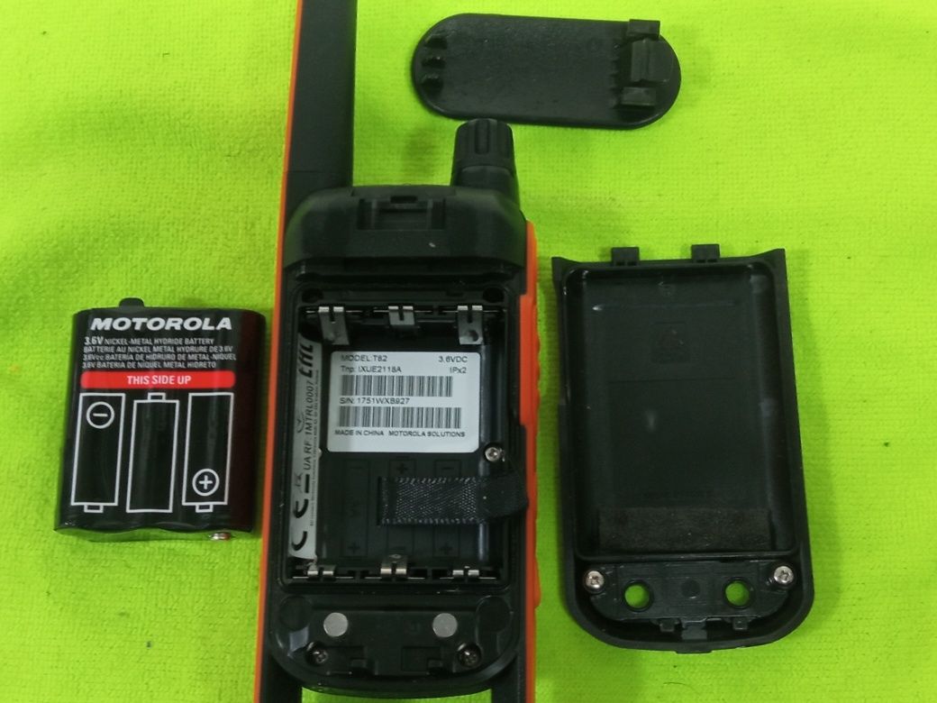 Радиостанция Motorola Talkabout T82