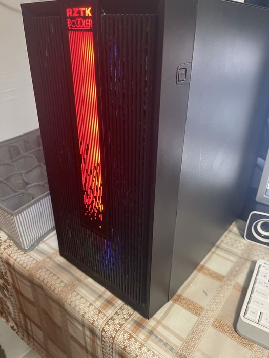 Пк в чудовому стані срочно