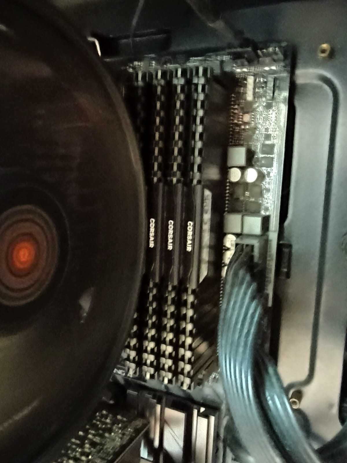 i5 10400F, ram 32GB, z490phantomgaming4,3 dyski,zotac 1060 3GB