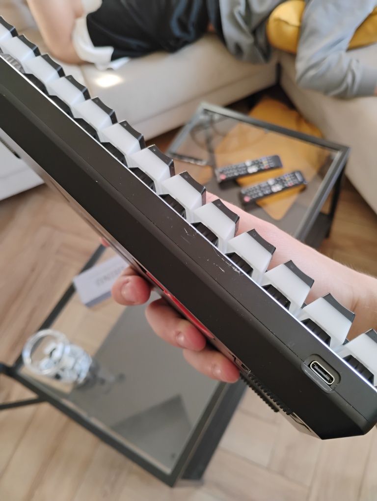 Klawiatura Glorious GMMK Compact brown switches Pbt key cap 60%