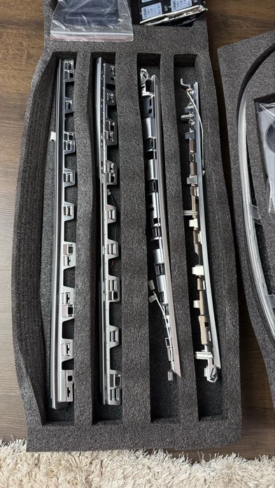 Подсветка в tesla model y