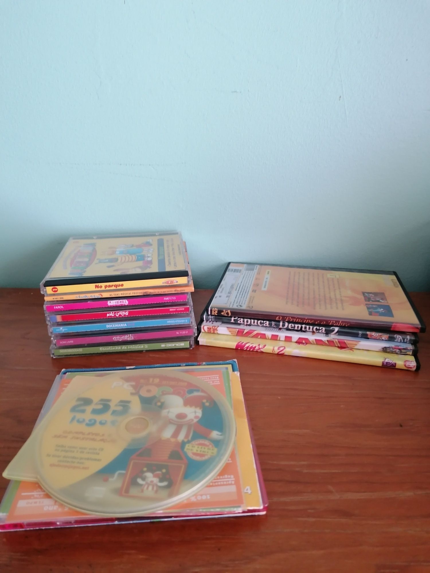 Lote +70 CDs infantis filmes e jogos