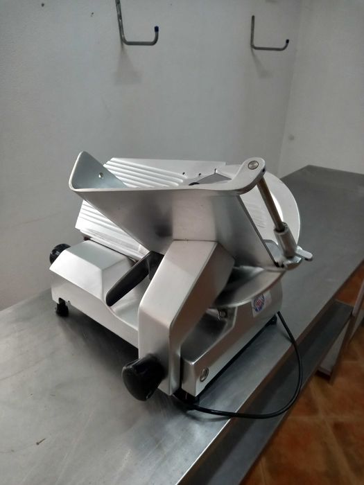 Fiambreira industrial com disco de 30 cm